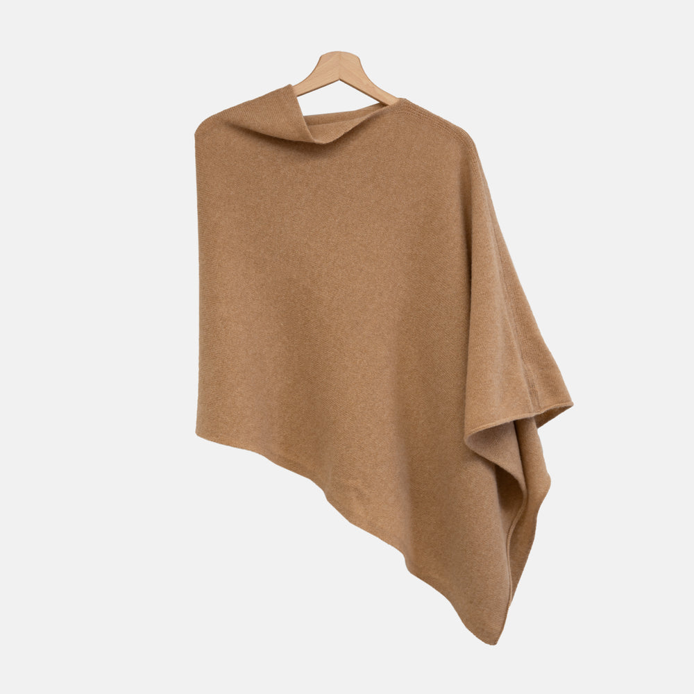 Mantella Asimmetrica in 100% Cashmere | Cammello