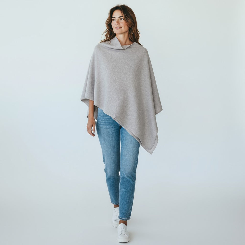 Mantella Asimmetrica in 100% Cashmere | Piuma