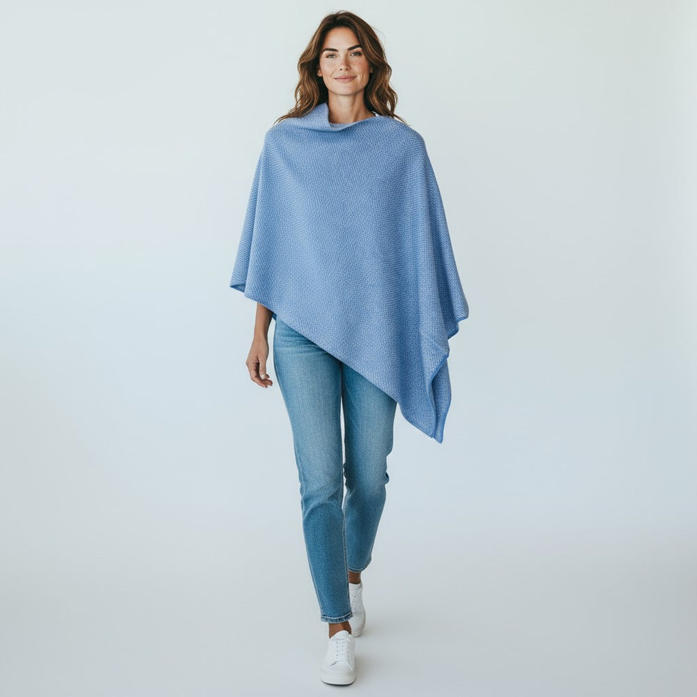 Mantella Asimmetrica "Modello Virgola" in 100% Cashmere | Jeans Panna